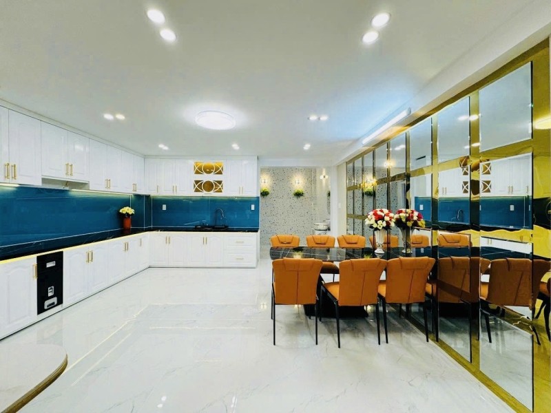 Siêu Phẩm Mặt Tiền Trung Tâm Q10 – 123m² – Giá Chỉ 29 Tỷ – Rẻ Hơn Thị Trường 15% - Ảnh 2